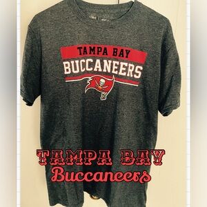 Tampa Bay Buccaneers T Shirt NFL Team Apparel Sz Large